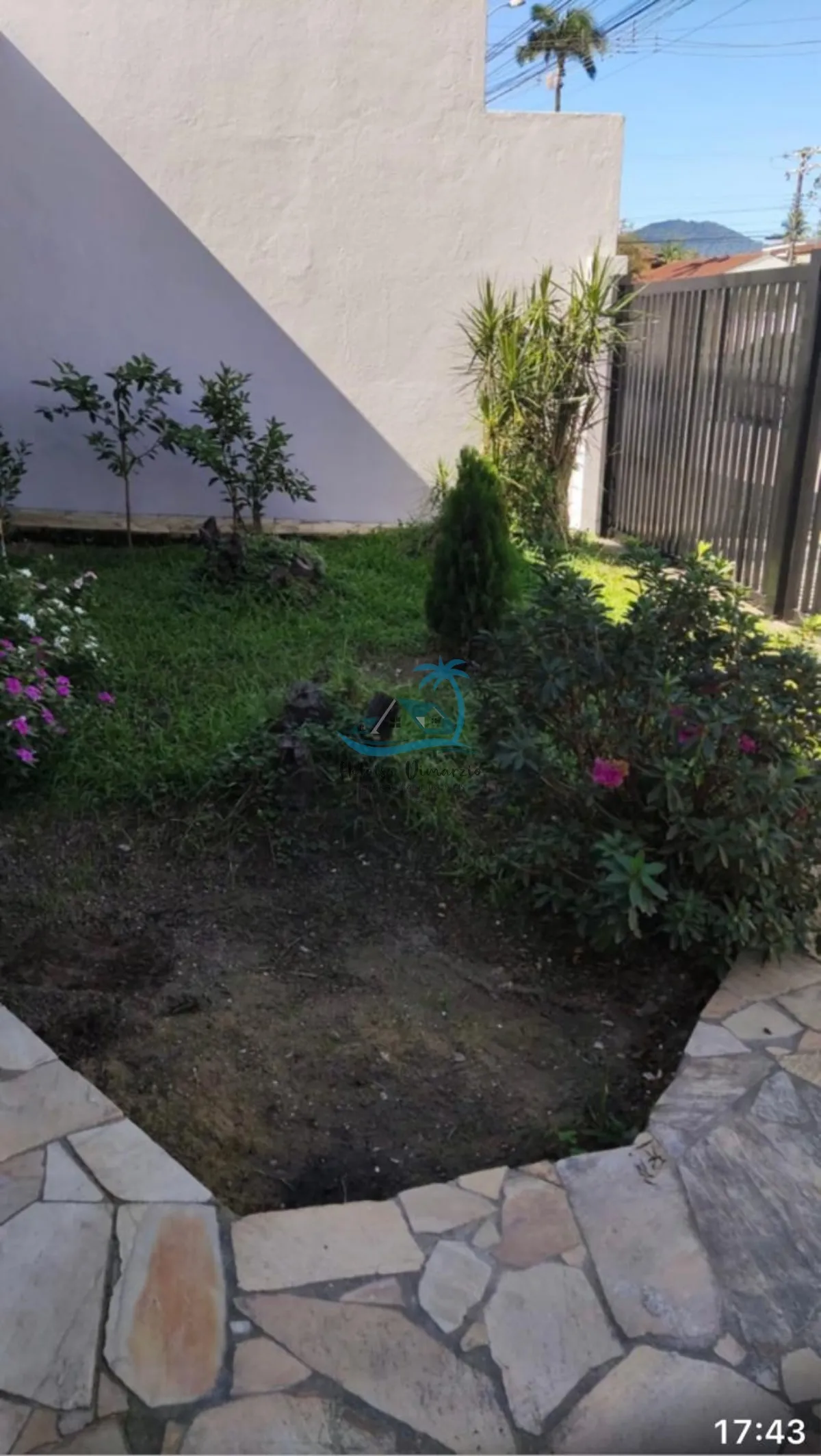 Imagem Excelente casa com 4 dormitórios a venda na região central de Ubatuba.