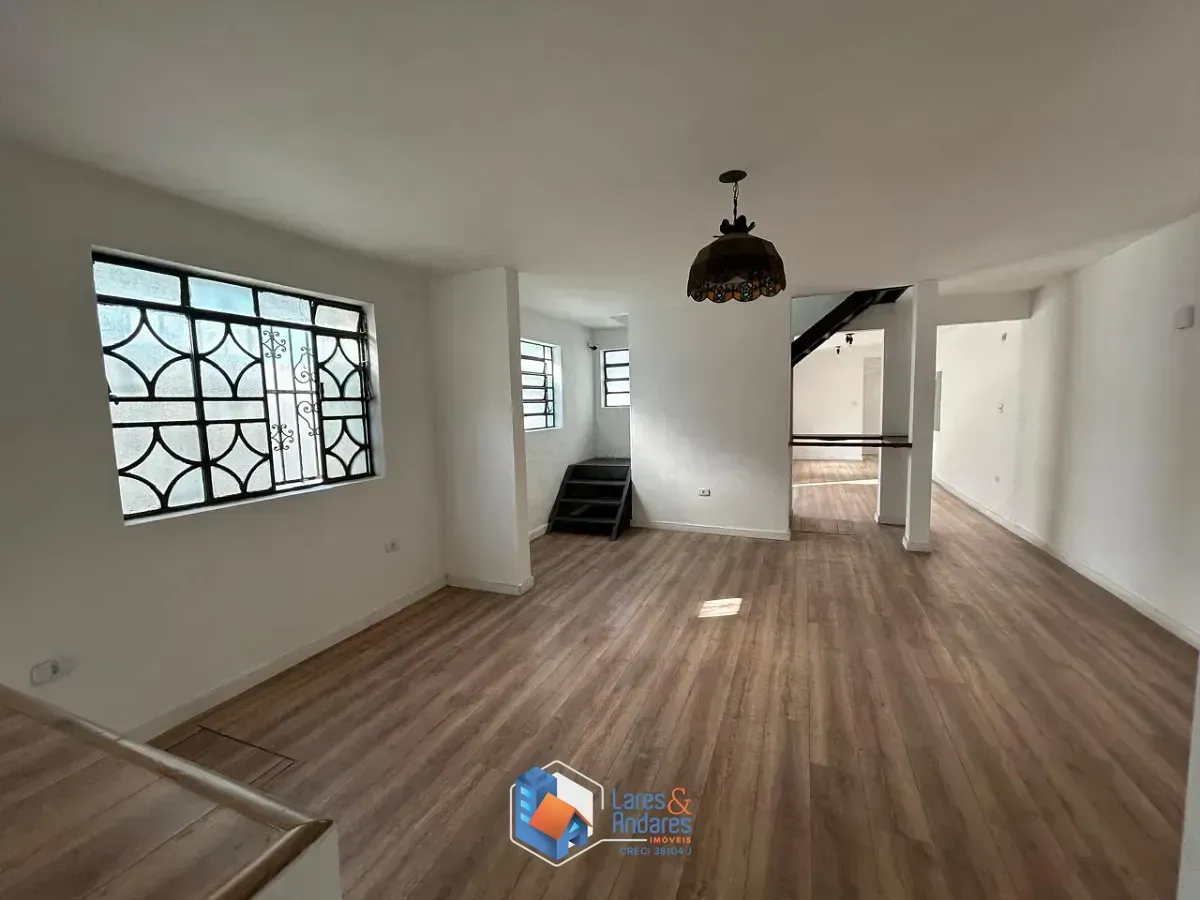 Foto do imóvel Casa para venda em Vila Mariana com 3 quartos, sendo 1 suíte, 155m² em Rua Jorge Chammas