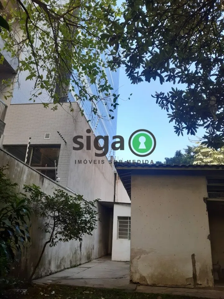 Imagem Casa Comercial para locação em Pinheiros, na Av Rebouças, com 280m²AU, com 3 salas, 8 vagas
