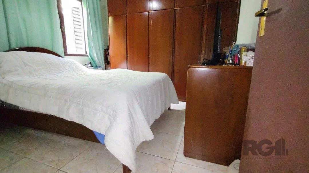 Imagem Sobrado, 5 quartos, 2 suites, pátio, 3 vagas - Bairro Vila Nova