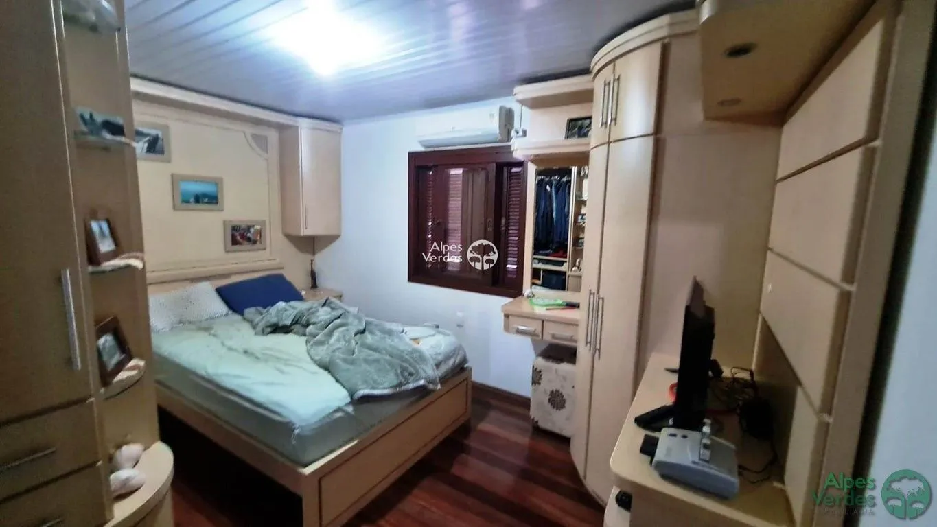 Imagem Vende-se casa no bairro leodoro de azevedo 5 minutos da catedral de pedra
