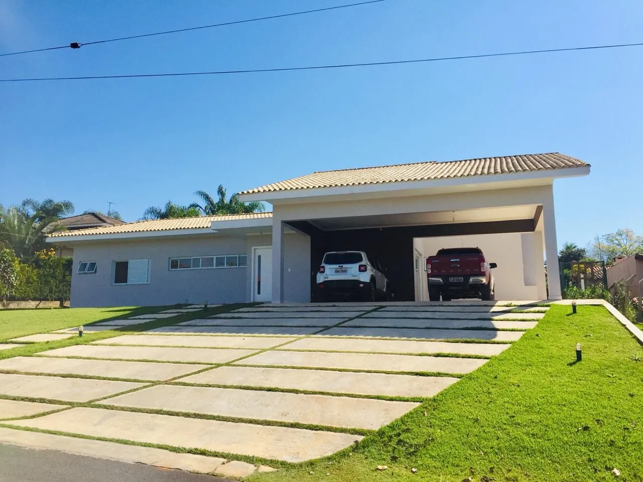 Imagem Casa Térrea no Condomínio Portal do Sabia - 350m² de Construção, 3 Suítes (1 Master), Piscina e Espaço Gourmet