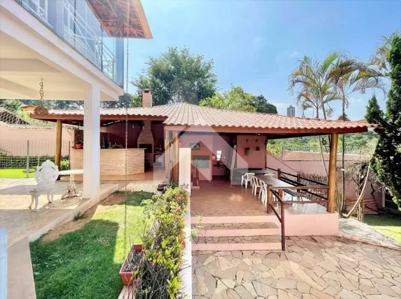 Imagem Casa de Condomínio em Chácara das Paineiras - Carapicuíba
