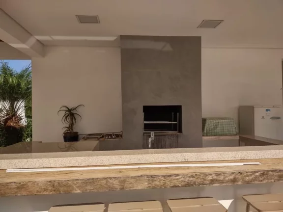 Imagem Casa Moderna em Condomínio  Segurança e Lazer