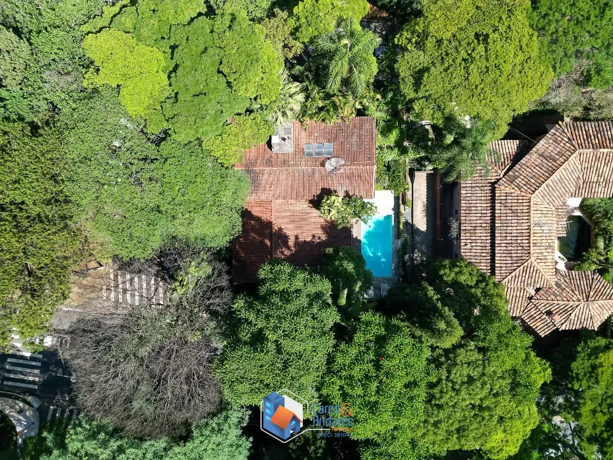 Imagem Casa para venda em Cidade Jardim com 4 quartos, sendo 1 suíte, 490m²