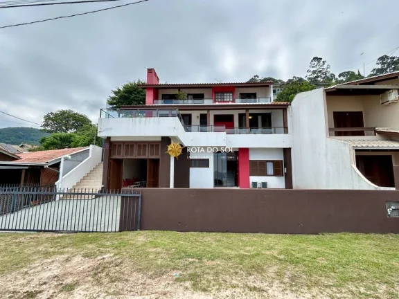 Imagem Casa frente mar Praia de Zimbros Bombinhas SC