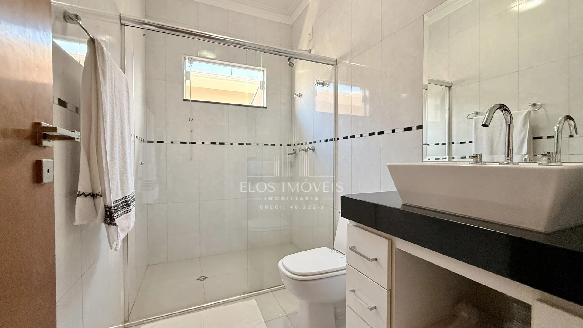 Imagem Sobrado de 3 quartos, 256m² no bairro Jardim Terras de Santa Elisa, em Limeira
