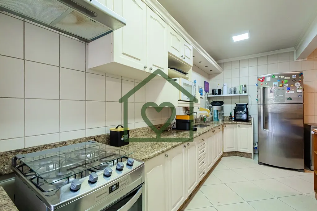 Imagem Excelente apartamento semi mobiliado com "sacada e lareira"na Tauphick Saadi!
Com 149m2 de 3 dormitÃ...