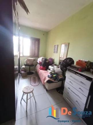 Imagem Imóvel com anexo + 2 apartamentos