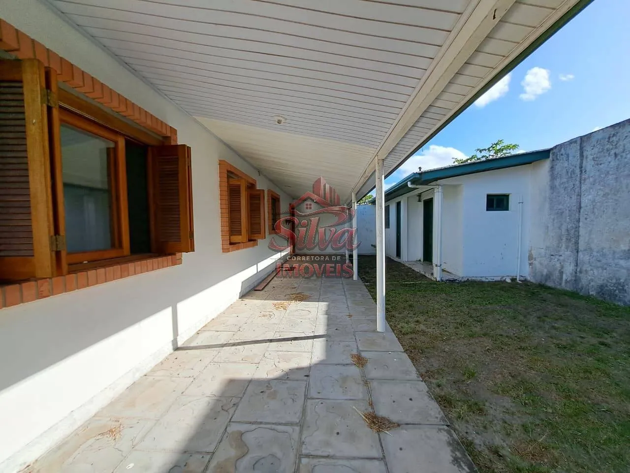 Imagem C487| Casa à venda em Imbé RS com 3 dormitórios, suíte e pátio cercado