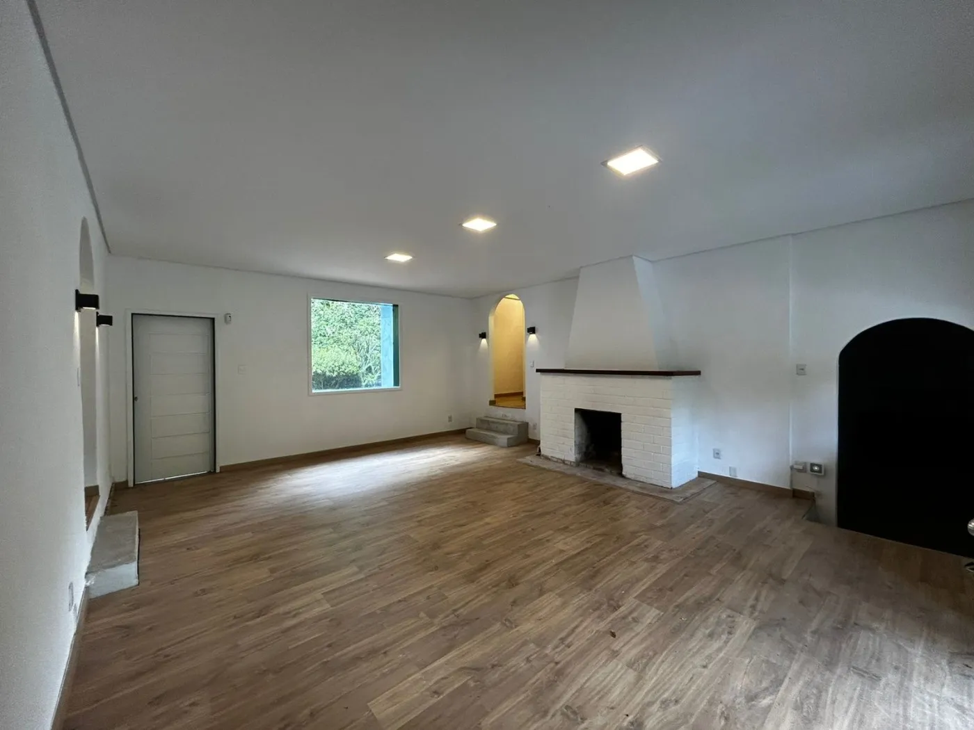 Imagem Casa para Venda em Petrópolis / RJ no bairro Fazenda Inglesa