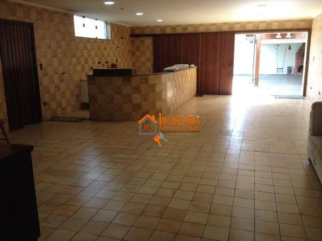 Imagem Sobrado com 4 dormitórios à venda, 530 m² por R$ 2.000.000,00 - Vila Galvão - Guarulhos/SP