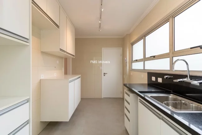 Imagem Venda de Luxuoso Apartamento de 3 Quartos no Jardim Paulista, São Paulo-SP - 181,50m² - 3 Vagas - Imperdível!