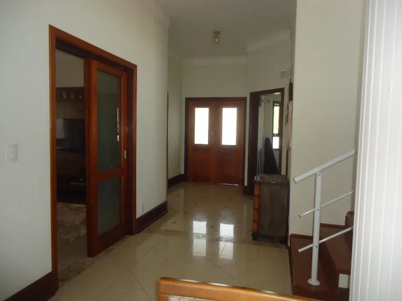 Imagem Casa de alto padrão em condomínio de luxo em Valinhos-SP - 4 quartos, 1 suíte, 3 salas, 6 banheiros, 4 vagas, 320m².