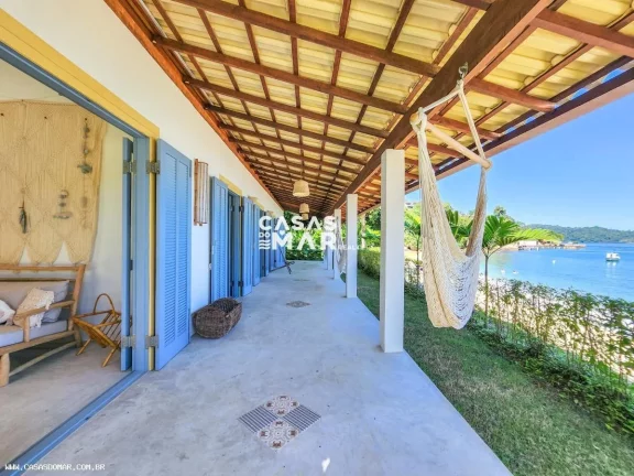Imagem Casa Frente Mar para Venda em Angra dos Reis / RJ