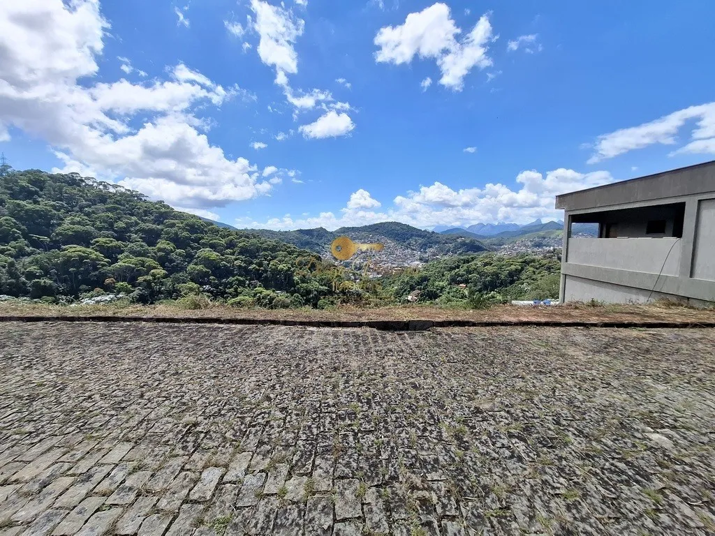 Imagem Terreno em Condomínio para Venda em Teresópolis / RJ no bairro Barra do Imbuí