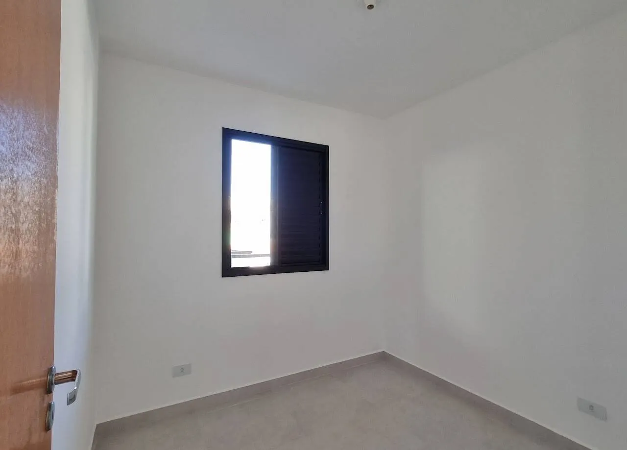 Imagem Apartamento com 2 quartos à venda na Vila Diva.