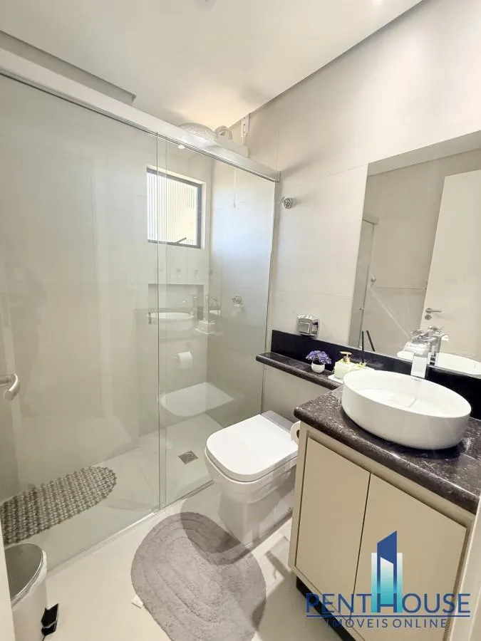 Imagem Apartamento Quadra Mar para Venda em Balneário Camboriú, CENTRO, 2 dormitórios, 1 suíte, 2 banheiros, 1 vaga