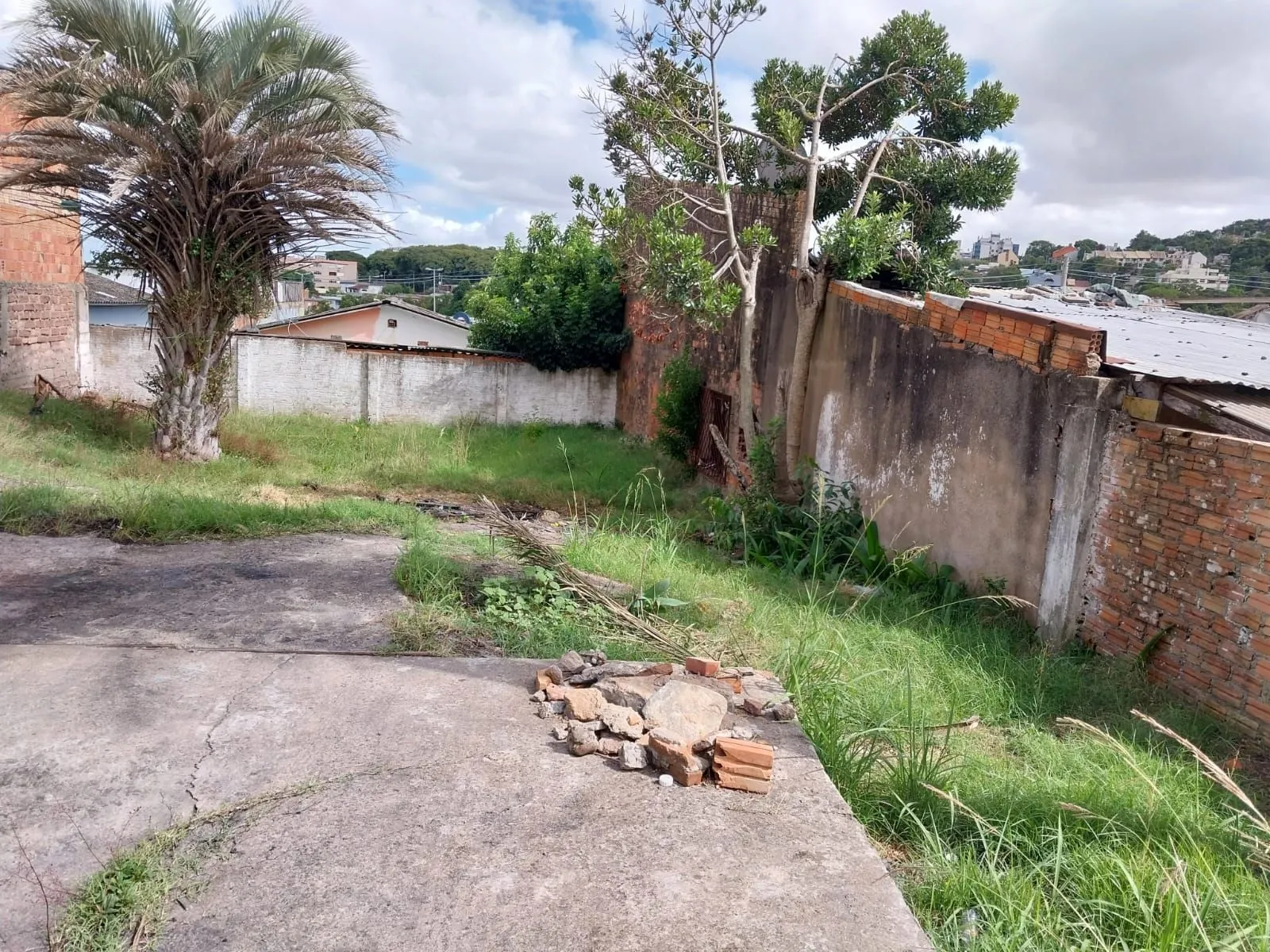 Imagem Terreno com EXCLUSIVIDADE, Oportunidade excelente para construir Edifício.
