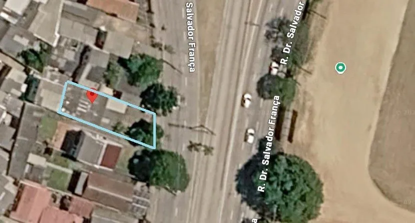 Imagem Terreno 330m2 com casa de alvenaria