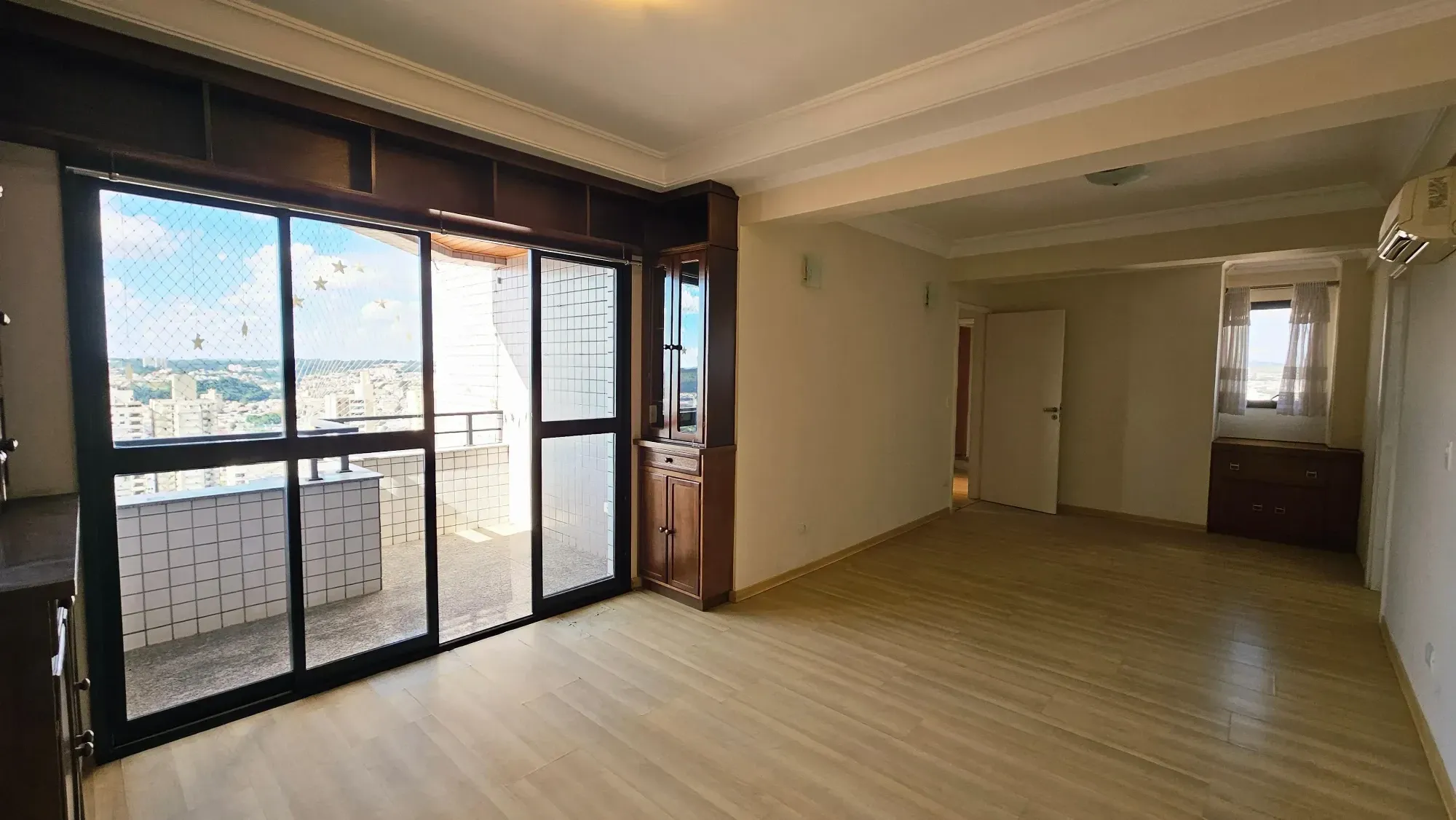 Foto do imóvel Apartamento com 3 Quartos à Venda, 226 m² em Rua Senador Fonseca, 567 - Centro, Jundiaí - SP