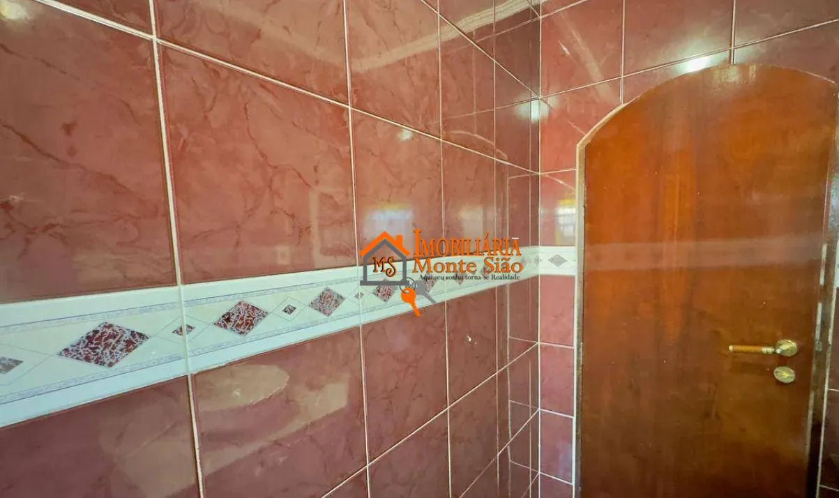 Imagem Sobrado com 3 dormitórios à venda, 200 m² por R$ 695.000,00 - Gopoúva - Guarulhos/SP