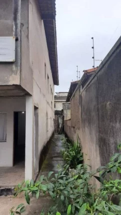 Imagem Sobrado com 3 dormitórios à venda, 204 m² por R$ 395.000,00 - Maracanã - Praia Grande/SP