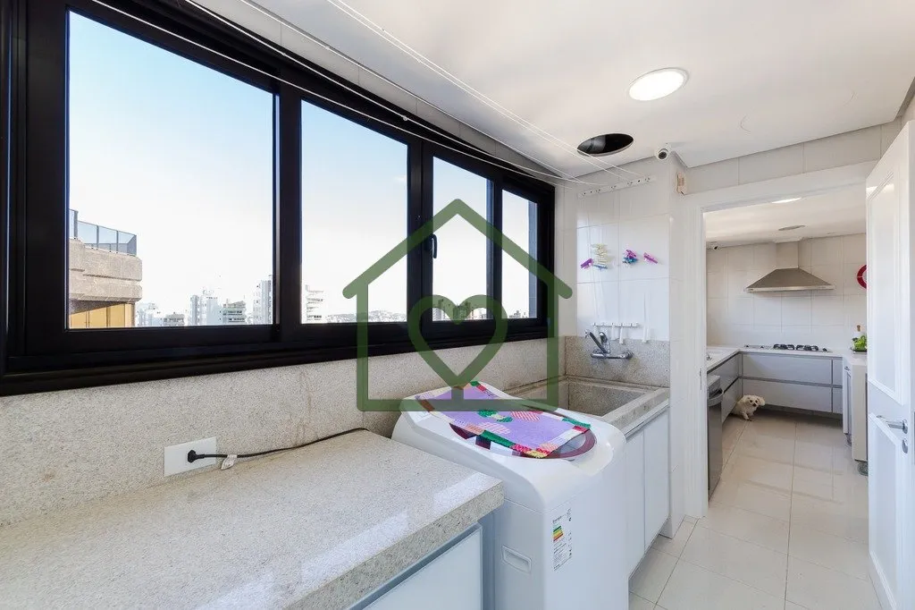 Imagem Apresentamos um sofisticado apartamento de 365m² de área privativa nos altos do bairro Bela Vista,...
