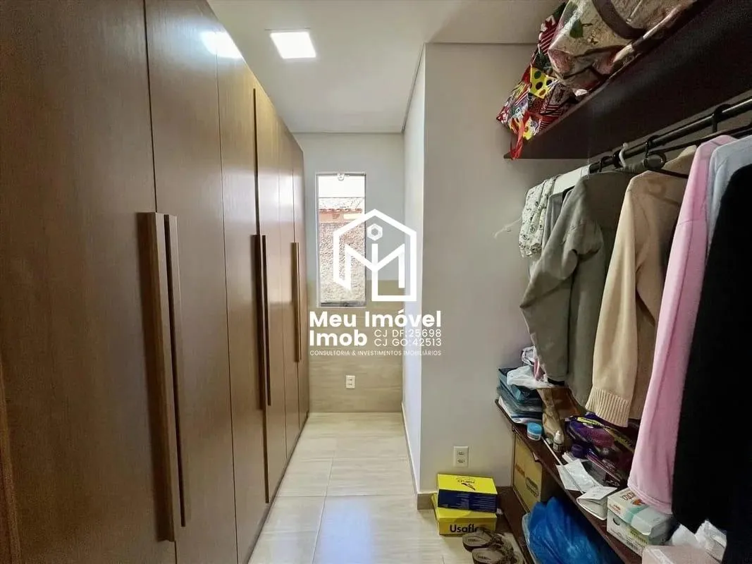 Imagem Condomínio Jardins Casa 4 Quartos 3 Suítes 2 Vagas 350m²