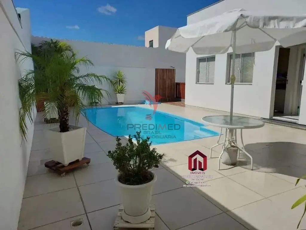 Imagem EXCELENTE CASA COM 4 DORMITORIOS PARA A VENDA - EM FLORIANOPOLIS SC BRASIL