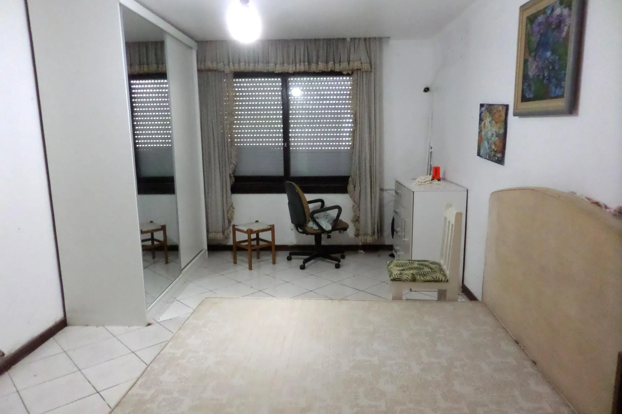 Imagem Casa no bairro Ipanema de 3 dormitórios e 2 vagas