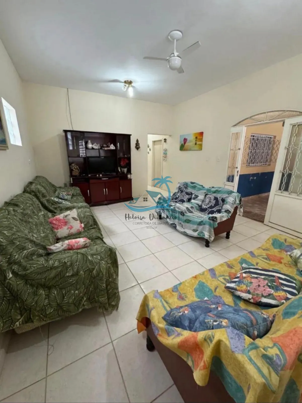 Imagem Casa com 4 dormitórios a venda em Ubatuba no Perequê-Açu - 300 metros da orla.