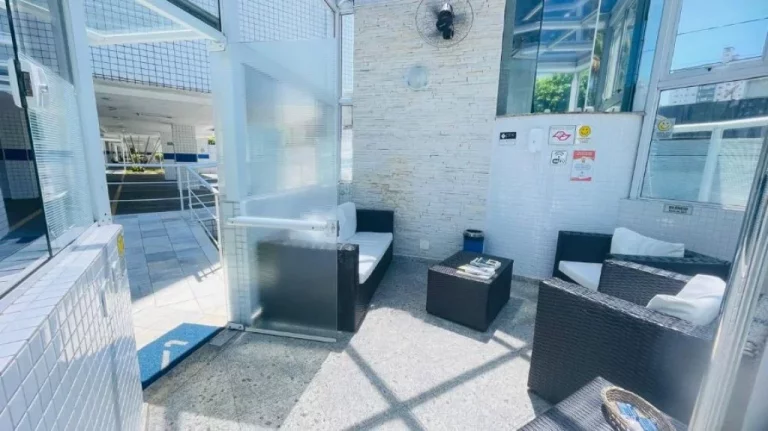 Imagem Excelente apartamento no forte com 3 dormitórios somente à vista!!!
