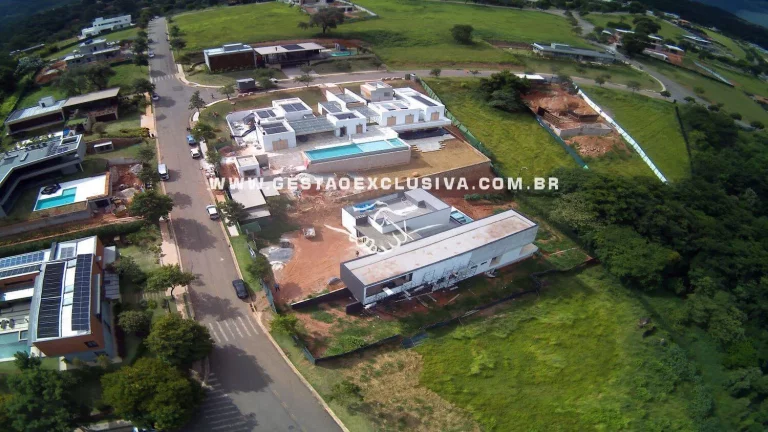 Imagem ALTO PADRÃO 5 SUÍTES PISCINA DE BORDA INFINITA LAZER COMPLETO CASA/CASEIRO
