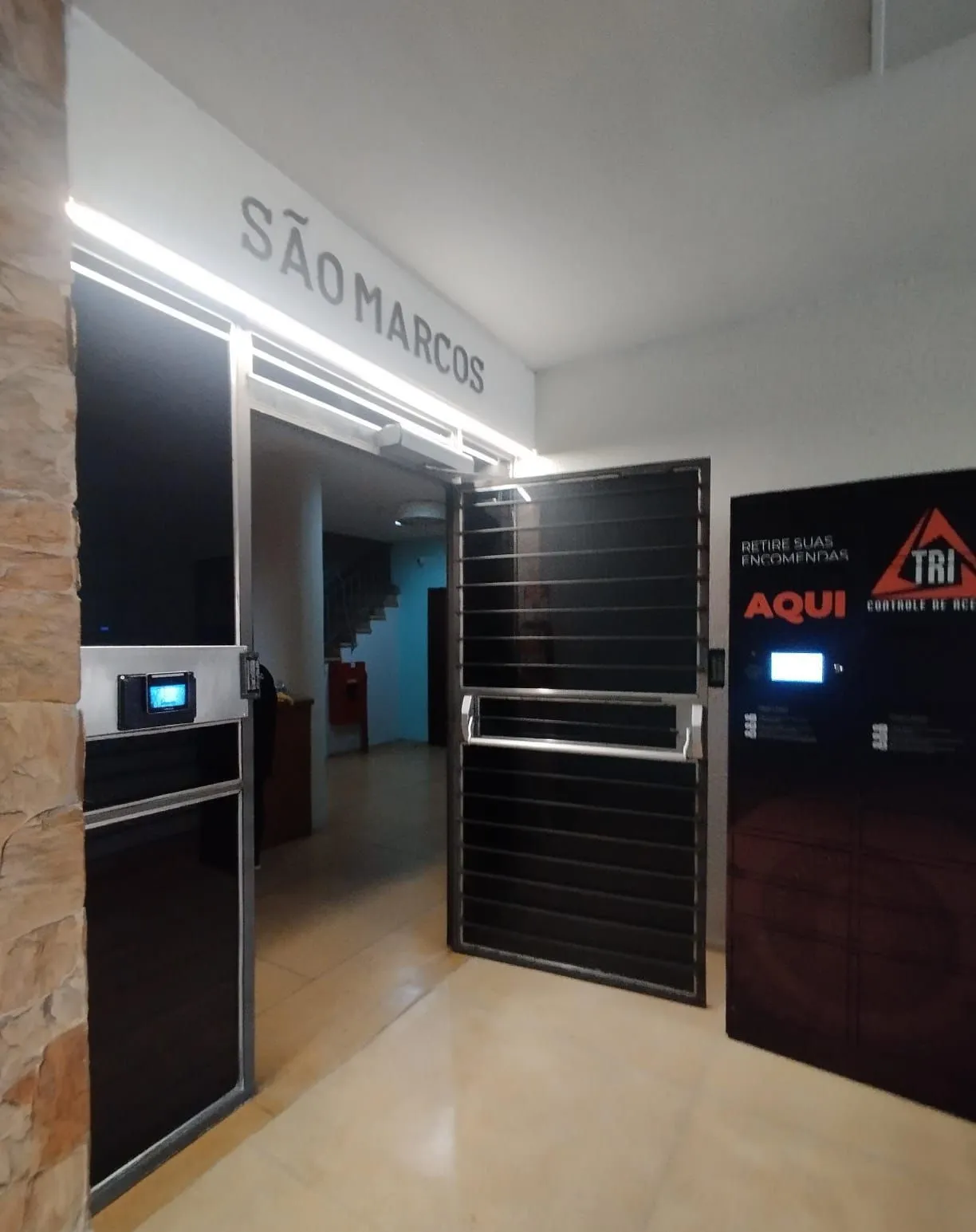 Imagem Apartamento de 2 dormitórios com dependência - 75 m² | Rua Riachuelo