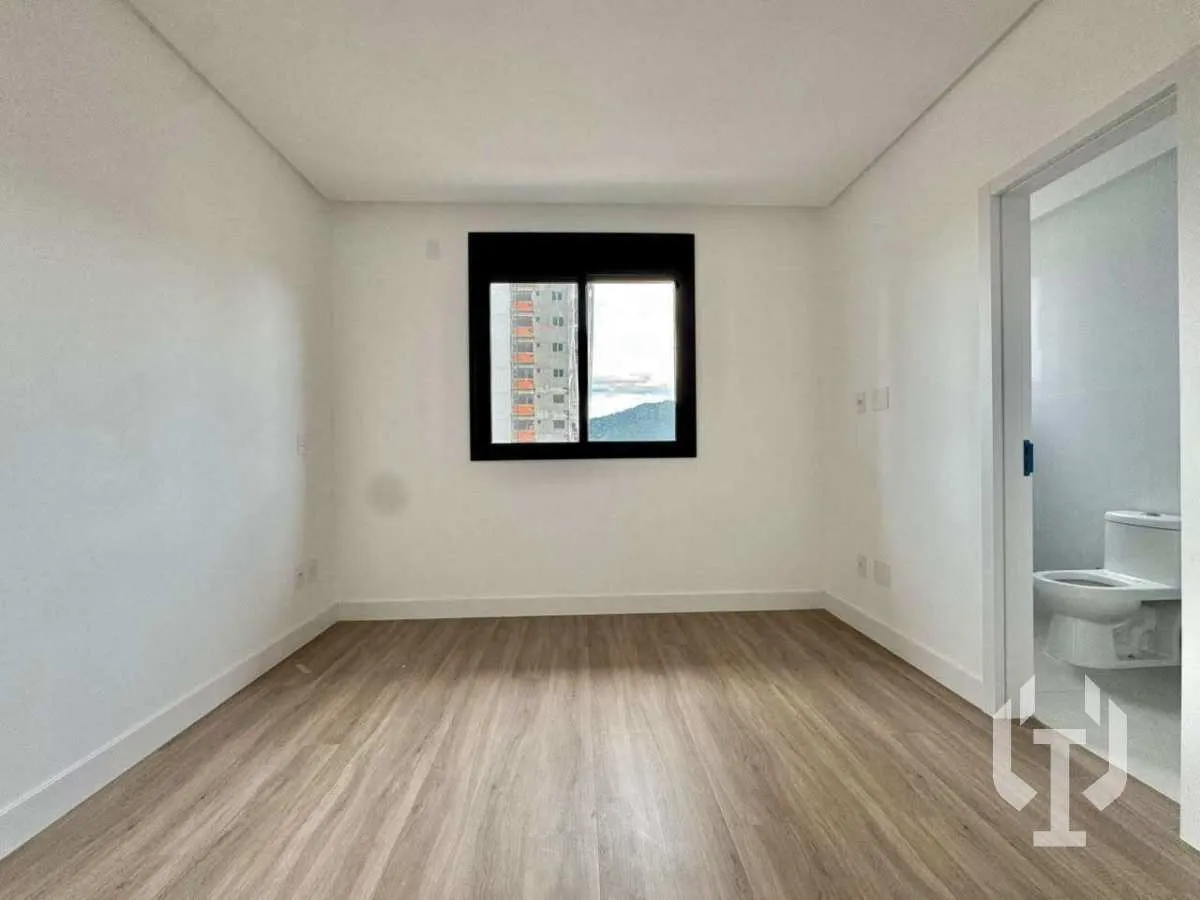 Imagem Apartamento à venda, no Grand vivare em Itapema, Centro, com 3 quartos, 127m2