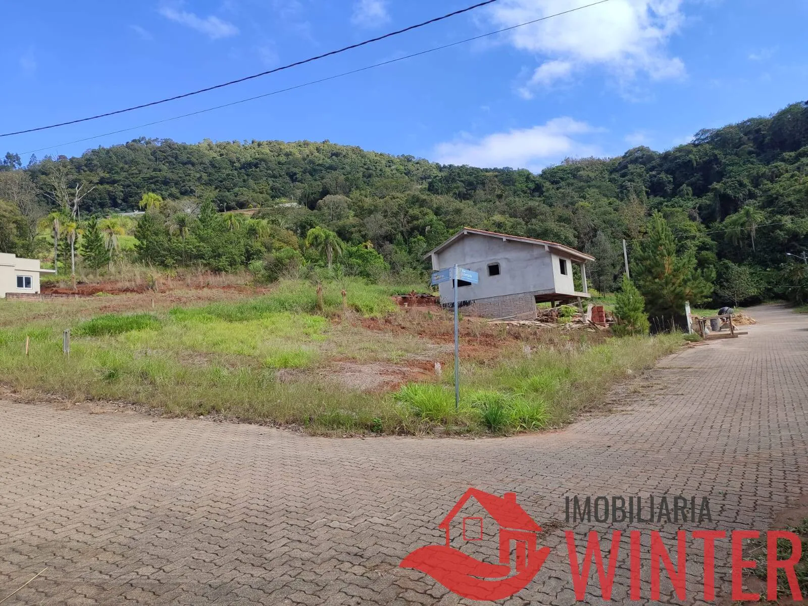 Imagem Terreno esquina com 452,70m² bairro vale do Hermes, Feliz.