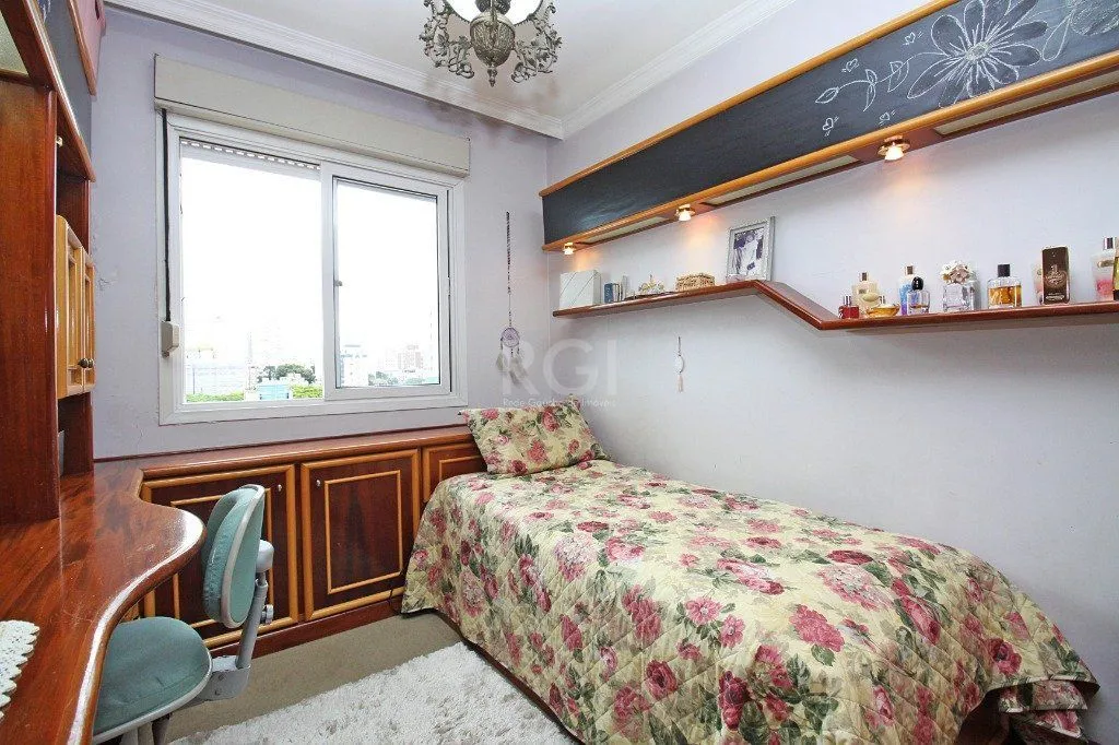 Imagem Apartamento para Venda - 72m², 2 dormitórios, 1 vaga - Passo da Areia
