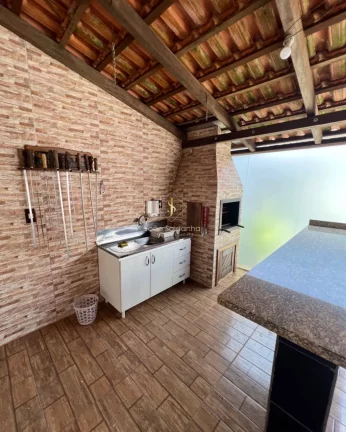 Imagem Casa a venda em Guaratuba com piscina e sozinha no terreno!!!!