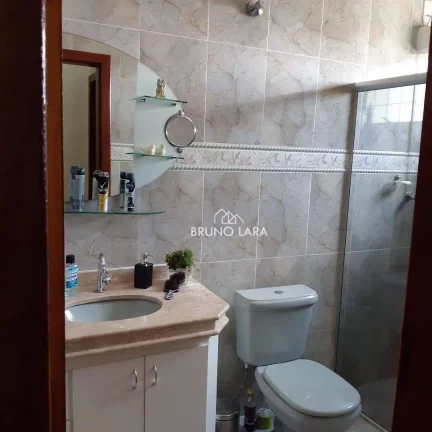 Imagem Casa com 4 dormitórios à venda, 250 m² por R$ 750.000,00 - Jardim das Roseiras - Igarapé/MG