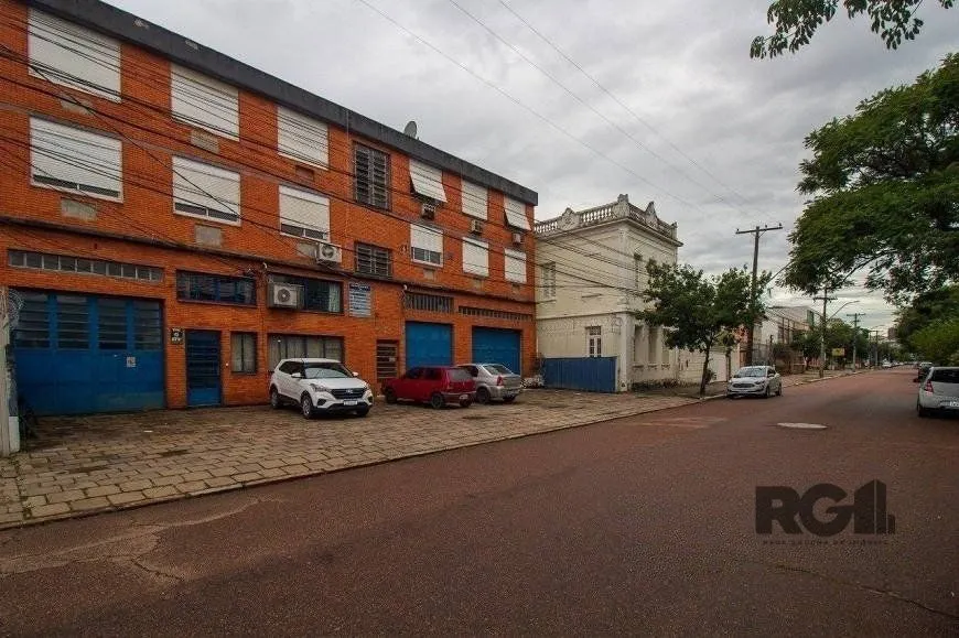 Imagem Pavilhão em Floresta