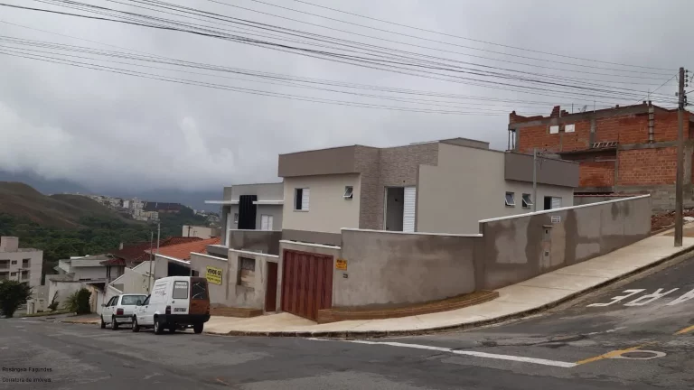 Imagem CASA RESIDENCIAL em POÇOS DE CALDAS - MG, RESIDENCIAL MORUMBÍ