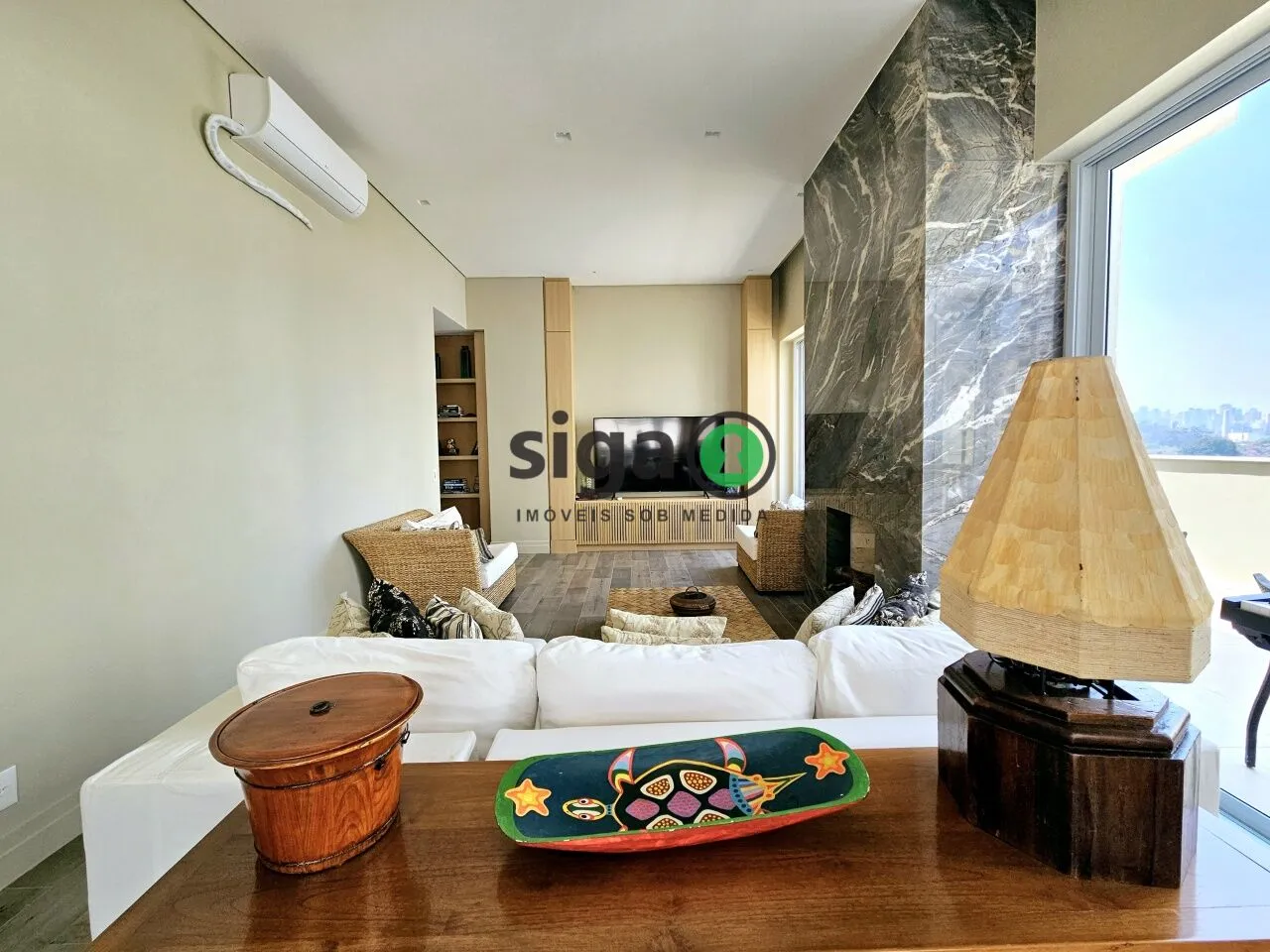 Imagem Cobertura Duplex 420 m² reformados, 4 suítes e 5 vagas na Vila Nova Conceição