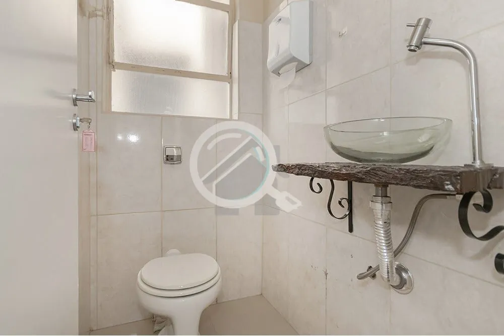 Imagem Disponível para venda uma excelente sala comercial localizada na Rua dos Andradas, no coração do ...