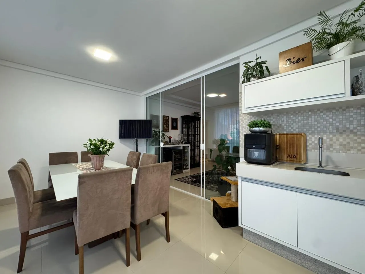 Imagem Apartamento à venda com 155m2 por R$ 2.300.000,00