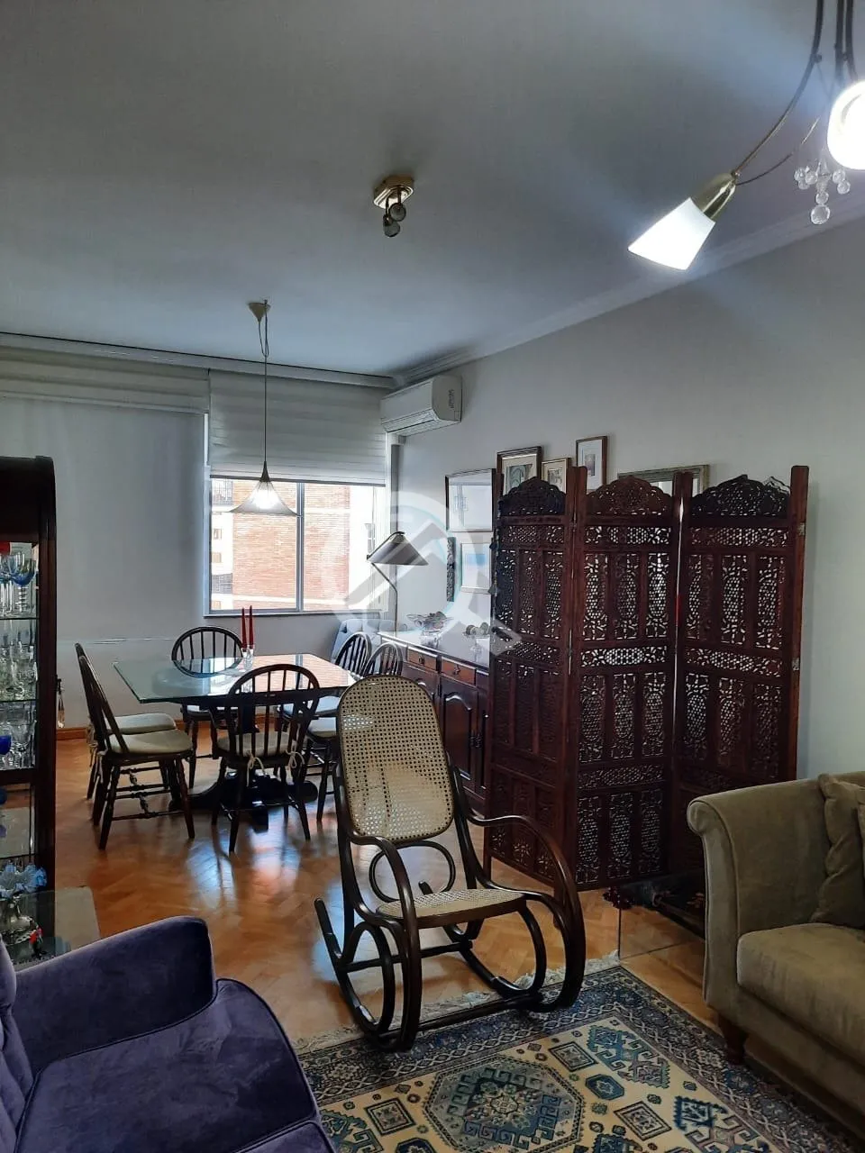 Imagem Apartamento impecável, com móveis sob medida! Amplo living para 2 ambientes, janelas com vista. Ap...