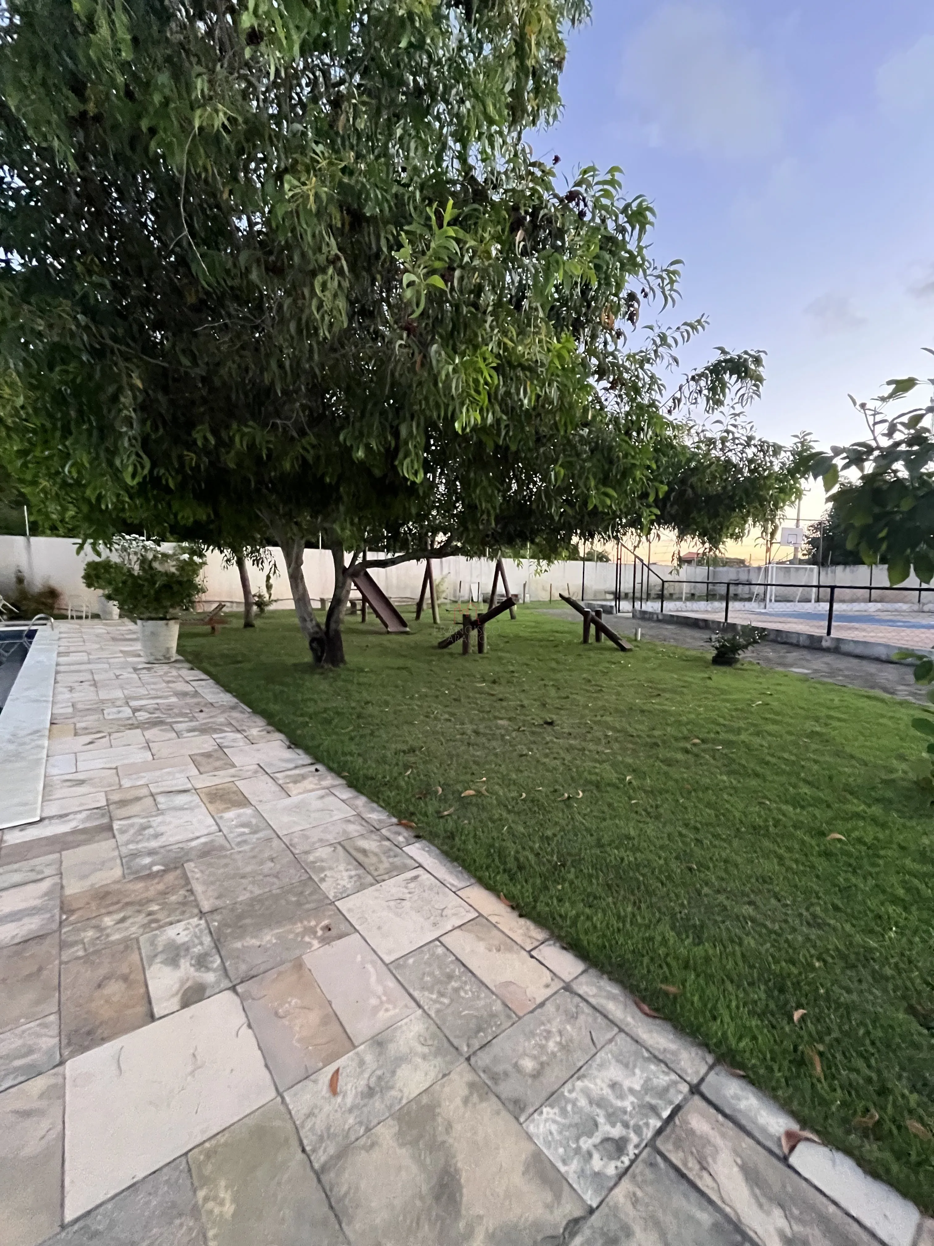 Imagem Casa de Condomínio com 2 Quartos à venda, 85m² - Massagueira

? Jardim privativo 
? Garagem 
? Te...