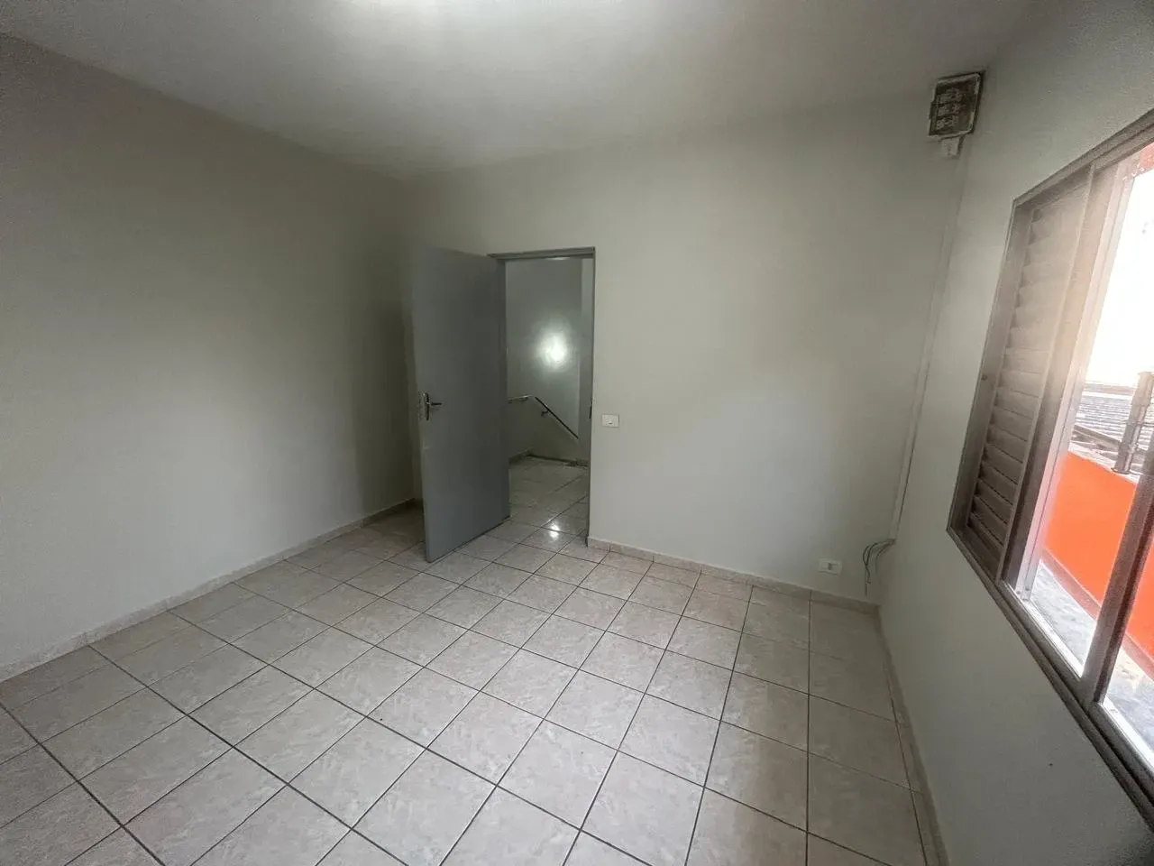Imagem Casa com 2 Quartos para Alugar, 90 m² em Vila Anastácio - São Paulo