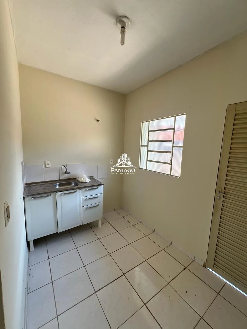 Imagem CASA COM 2 QUARTOS NO BAIRRO NOVO TERCEIRO- AMPLO TERRENO