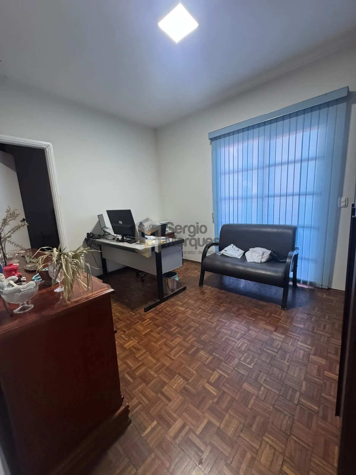 Imagem Sobrado à venda - 238.50m² - Zona 2, Umuarama-PR
